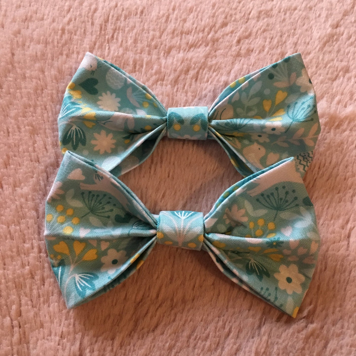 Dog Bow Tie Sweet Spring Mint